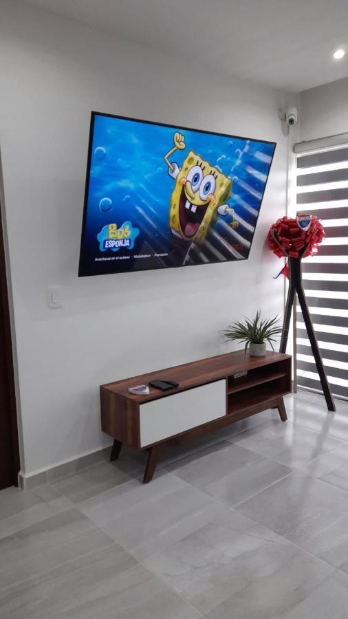 Gorgeous Apartment HOEStel Long Island! Cancún Exterior foto